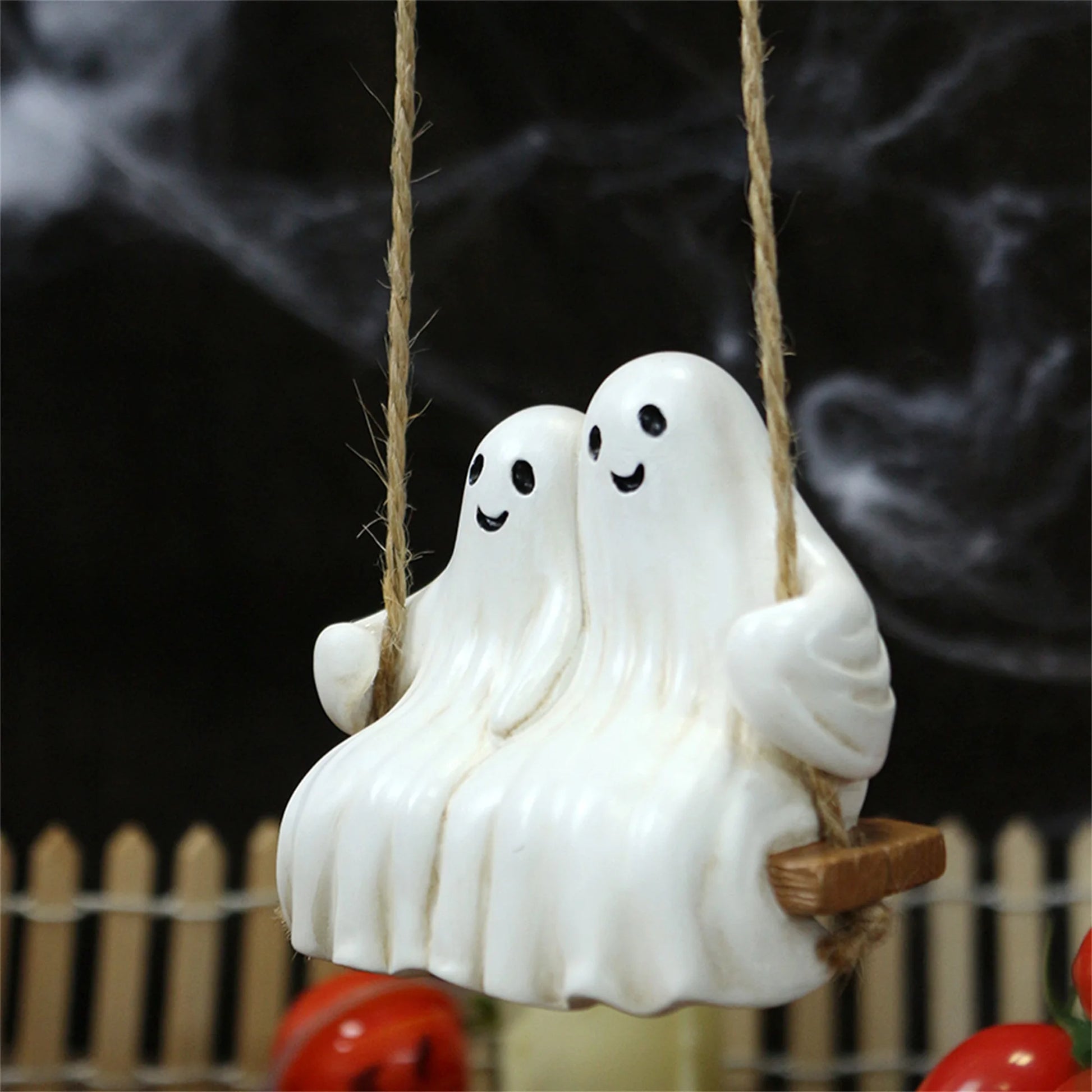 Spooky Halloween Skeleton Duo Figurine Adorable Skeletons Swinging Statue Yard Decor Hanging Outdoor Ornaments